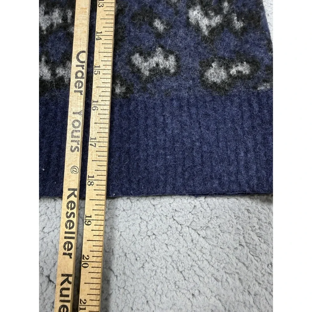 Athleta Sweater Womens Small Petite Blue Hawthorn Crew Merino Wool‎ Leopard